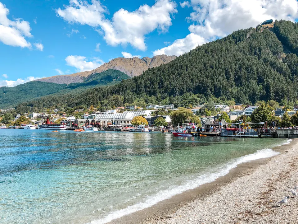 马尔堡水道与 Picton 渡轮前路线参考照片